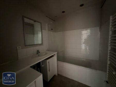 Location Appartement 2 pièces 49m² ST ETIENNE 42100 - Photo 5