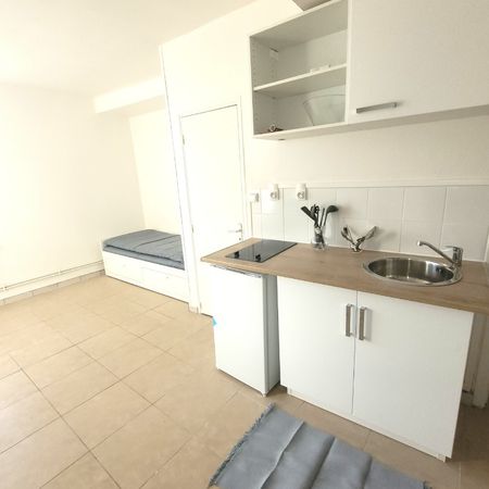 Location Appartement 1 pièce 21m² CALAIS 62100 - Photo 4