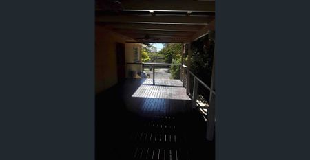 Entire Top Floor -power and water negotiable - Photo 5