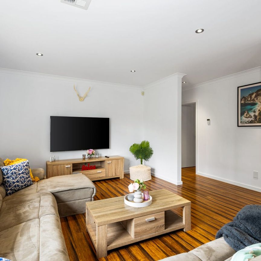 Modern Coastal Residence only a stones throw from the beach - Photo 1