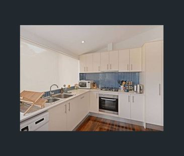 Modern Apartment | Prime Location - Photo 2