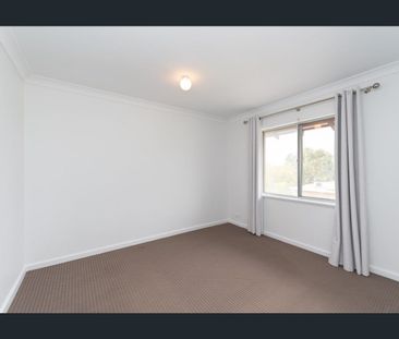 Low Maintenance Apartment - Photo 3