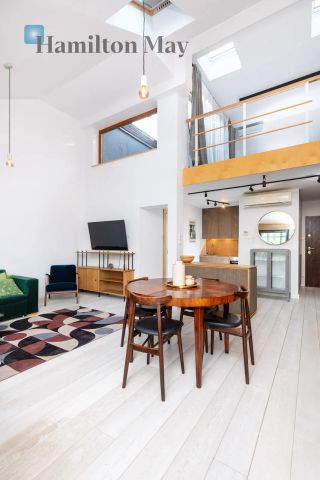 Klimatyczny apartament z antresolą i tarasem w samym sercu Krakowa - Zdjęcie 2