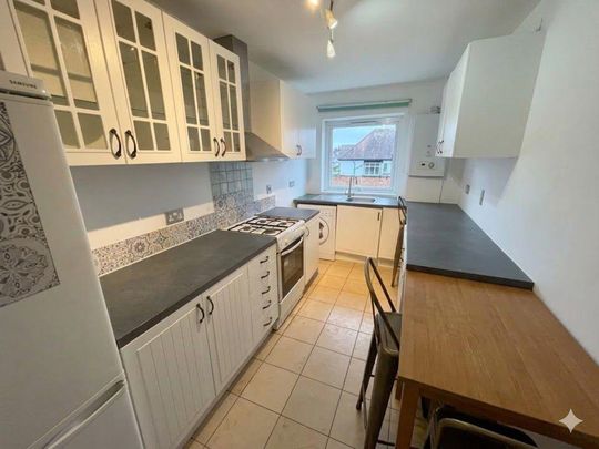 3 bedroom flat to rent - Photo 1