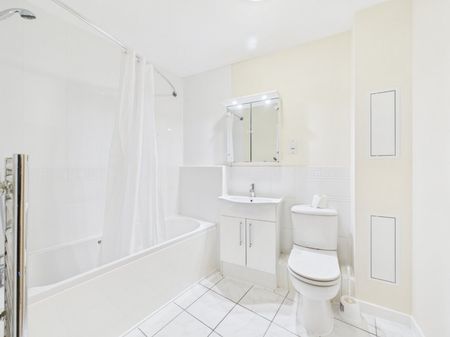 Aspects Court, Slough, Berkshire,SL1 - Photo 5