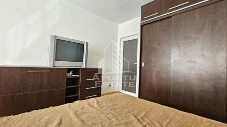 Apartament 2 camere decomandatin zona podgoria - Fotografie 2