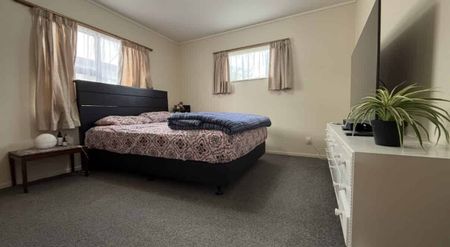 Warm & Spacious 3-Bedroom Home for Rent in Wallaceville - Photo 4