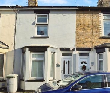 3 bedroom terraced house to rent - Photo 5