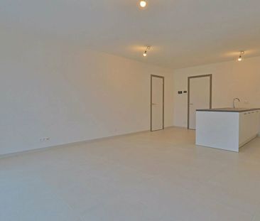 Nieuwbouw BEN 2-slaapkamerappartement met garage in Beveren - Photo 3