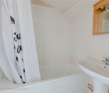 Location Appartement 2 pièces 42m² ST MARCELLIN 38160 - Photo 2