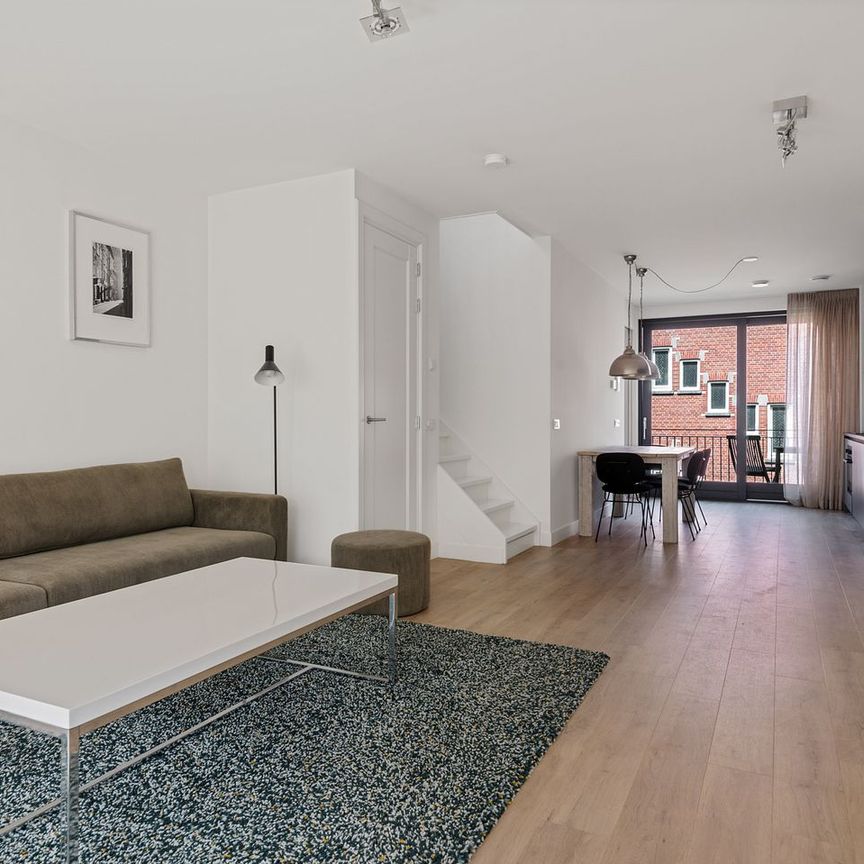 Appartement te huur: Pieter Cornelisz. Hooftstraat 32-B 1071 BZ Amsterdam - Photo 1