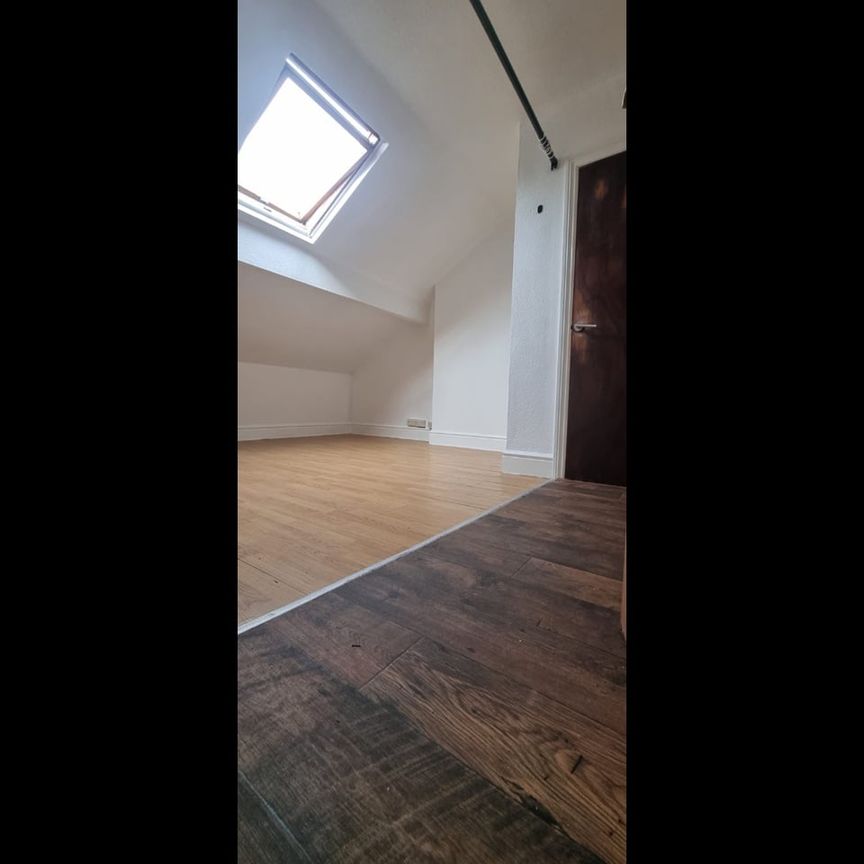 Studio Flat, Gillott Road, B16 - Photo 1