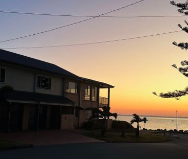 2 Shields Street, Redcliffe. - Photo 1