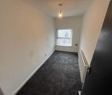 6 bedroom house to rent - Photo 2