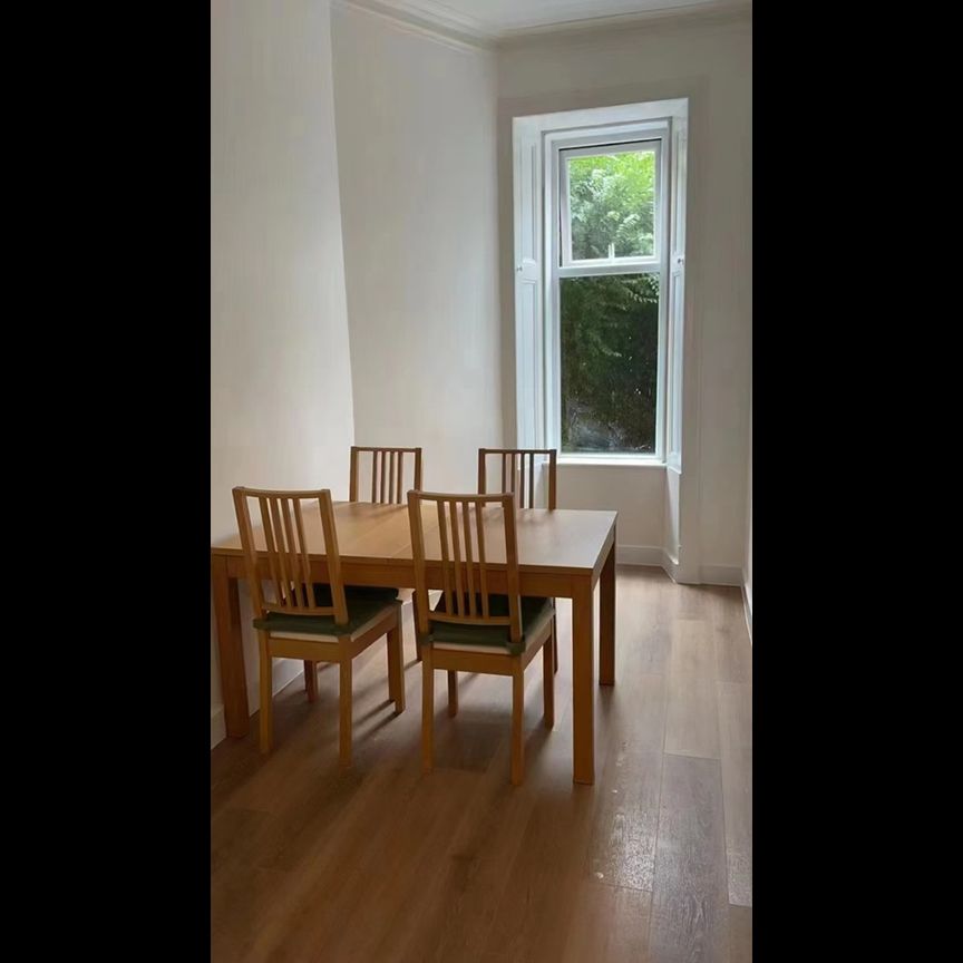 1 Bed Flat, White St, G11 - Photo 1