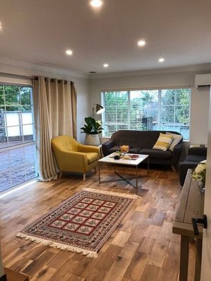 Brick & Tile Family Home in Fabulous Location - Photo 1