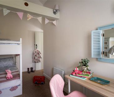 3 bedroom terraced house to rent - Photo 6