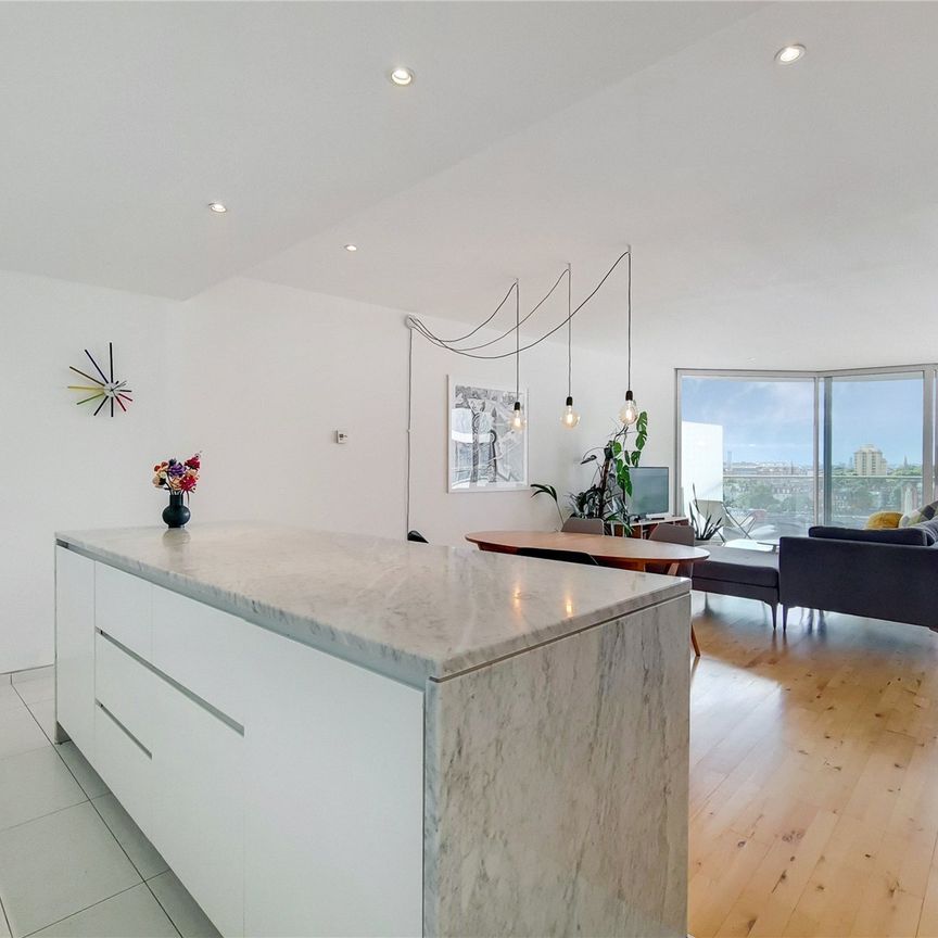 Hester Road, Battersea, London, SW11 flat to rent - Photo 1