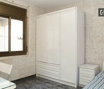 barcelona, Catalonia 08042 - Photo 4