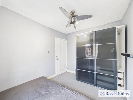 3 bedroom terraced house to rent - Photo 4