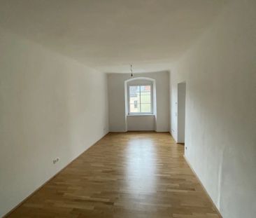 Optimal aufgeteilte 2-Zimmer-Wohnung in top renoviertem Altbau im Z... - Foto 6