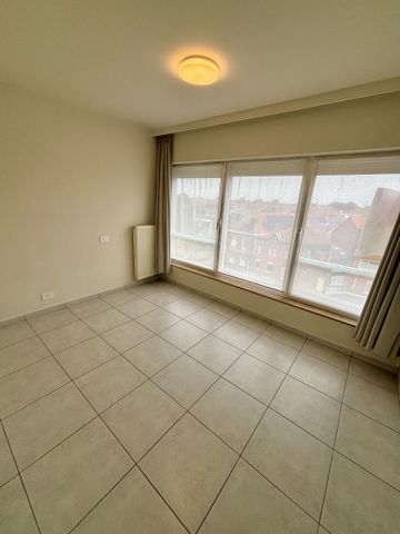 Lichtrijk appartement met 2 slaapkamers in Roeselare - Photo 5