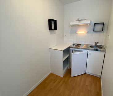 Location Appartement 1 pièce 17m² CHATEAUBRIANT 44110 - Photo 2