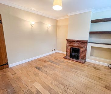 2 bed terraced house to rent in Elm Cottages, Holyport Street, Maid... - Photo 3