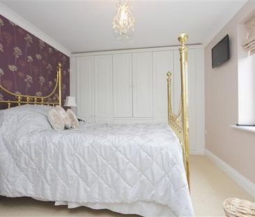 2 bedroom semi-detached house to rent - Photo 3