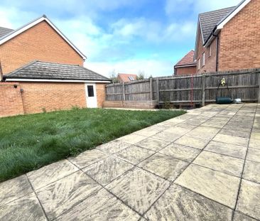 Bateson Drive, Leavesden, WATFORD - Photo 1