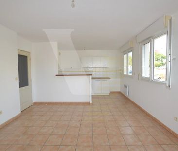 APPARTEMENT T2 AVEC TERRASSE ET PARKING - Photo 4