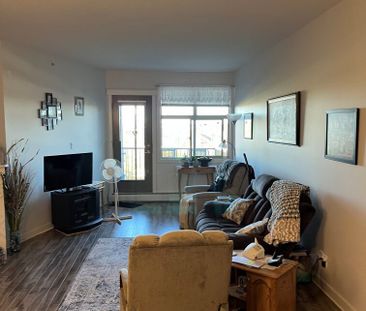 Executive 2 BR Condo – Top Floor overlooking SYLVAN Lake - Photo 3