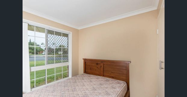 3 bedroom home in quiet street - Photo 1