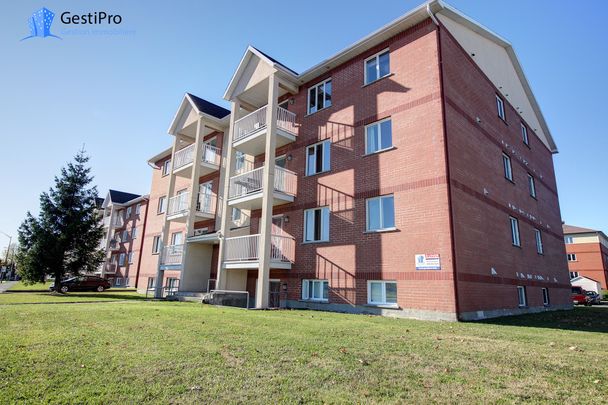 3339-3345 Clémenceau - Photo 1