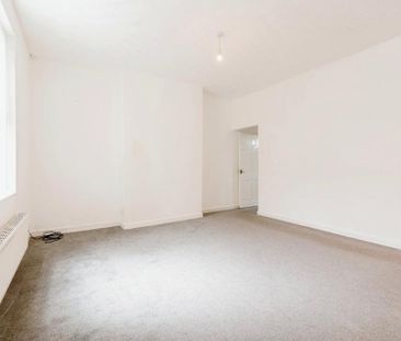 3 bedroom end of terrace house to rent - Photo 6