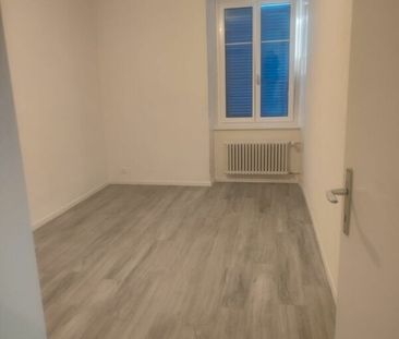 3-room apartment on the 1st floor – Rue de l’Hôtel de Ville 109, La... - Photo 5