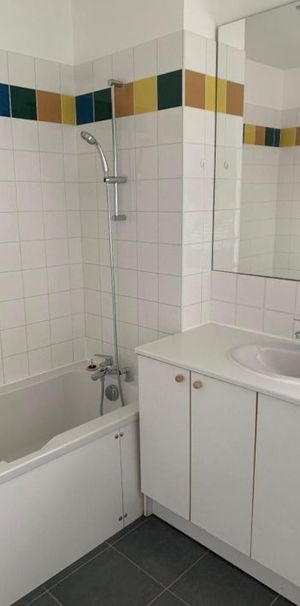 Maison à louer, 5 pièces - Mûrs-Erigné 49610 - Photo 1