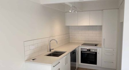 Modernised Home, Unbeatable School Zoning - Photo 4