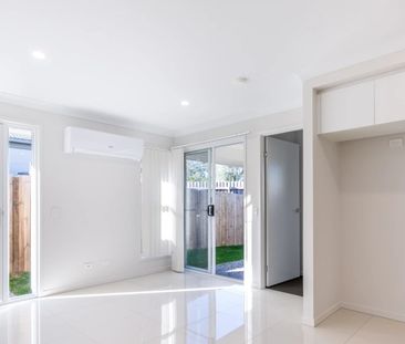 2 BEDROOM DUPLEX! - Photo 1
