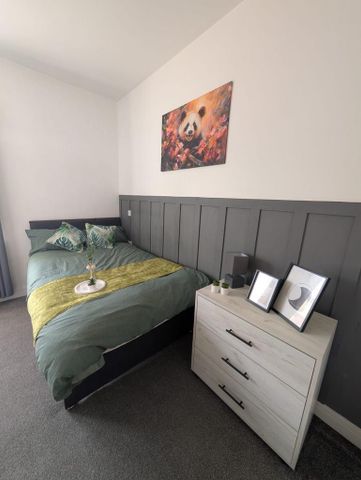 1 bedroom in a house share to rent - Photo 3