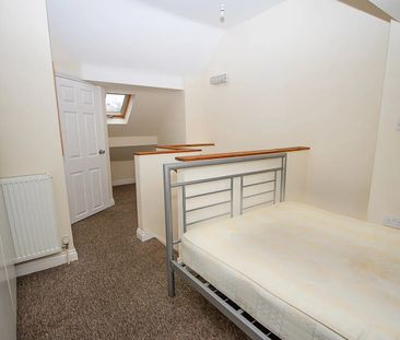 Bedsit, Vecqueray St, CV1 - Photo 4