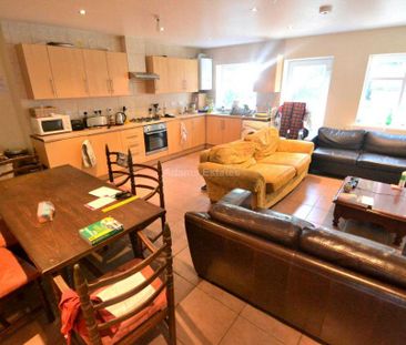 5 bedroom semi-detached house to rent - Photo 1