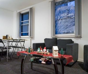 4 bedroom flat to rent - Photo 2