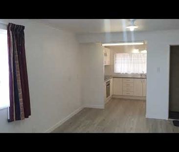 Full size 3 bedroom home - Photo 3