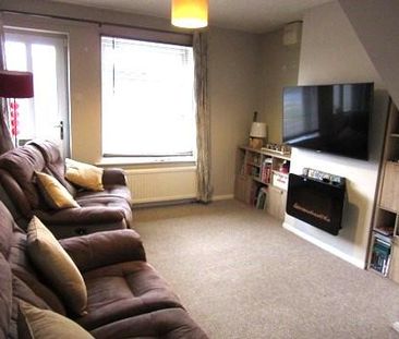 2 bedroom semi-detached house to rent - Photo 3