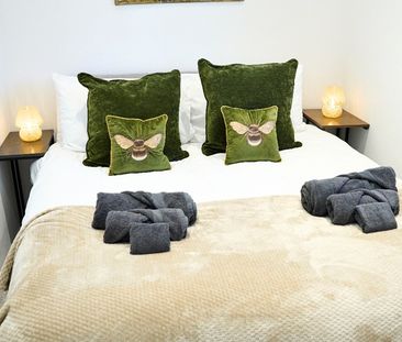 2 Bed Semi-Detached House, Chorlton Road, M15 - Photo 2