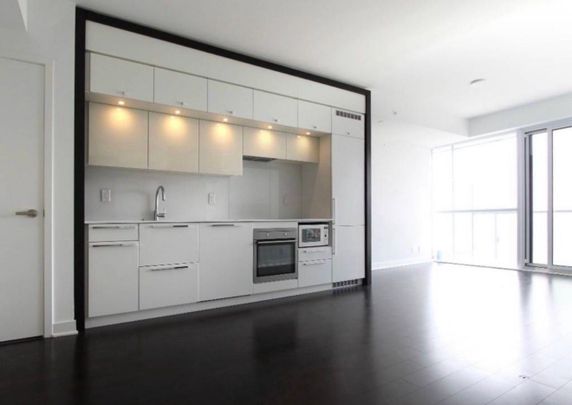 For Lease - 15 Grenville Street Unit# 3810, Toronto, Ontario - Photo 1