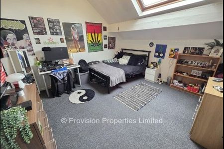 3 Bedroom Student Houses Hyde Park Leeds - Photo 3