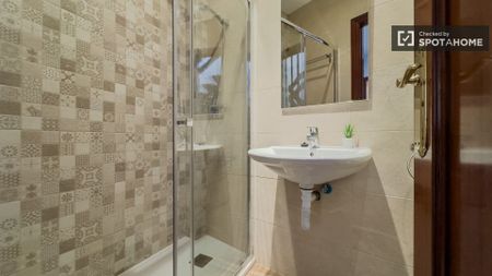 barcelona, Catalonia 08027 - Photo 5