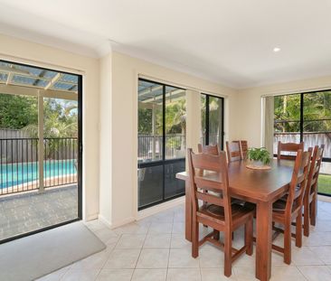 Terrigal family living at its finest - Photo 5